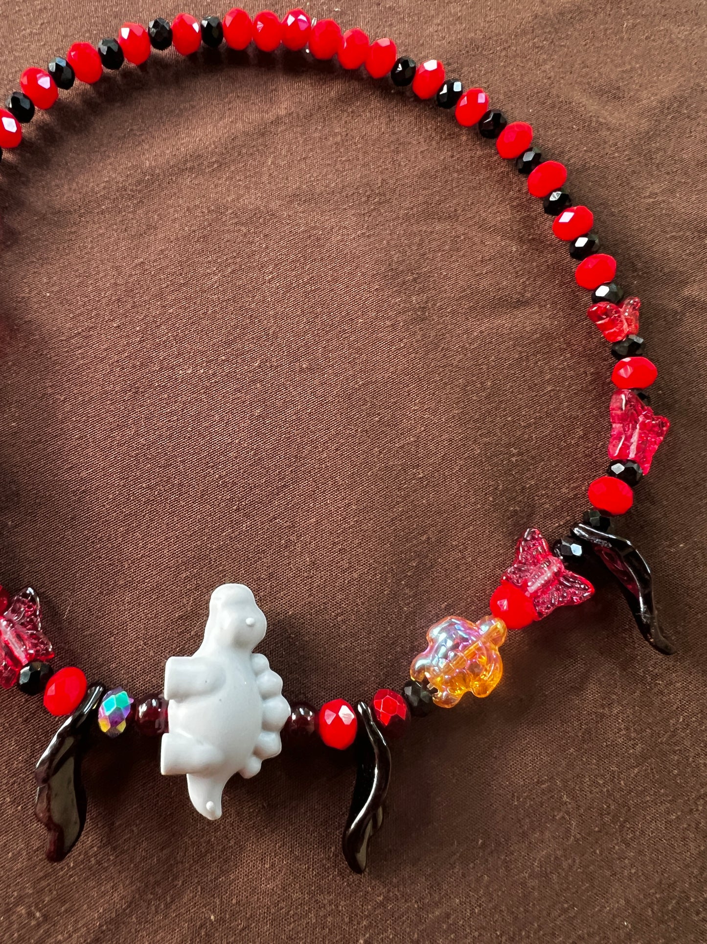 Cave Dweller - Stretch Necklace