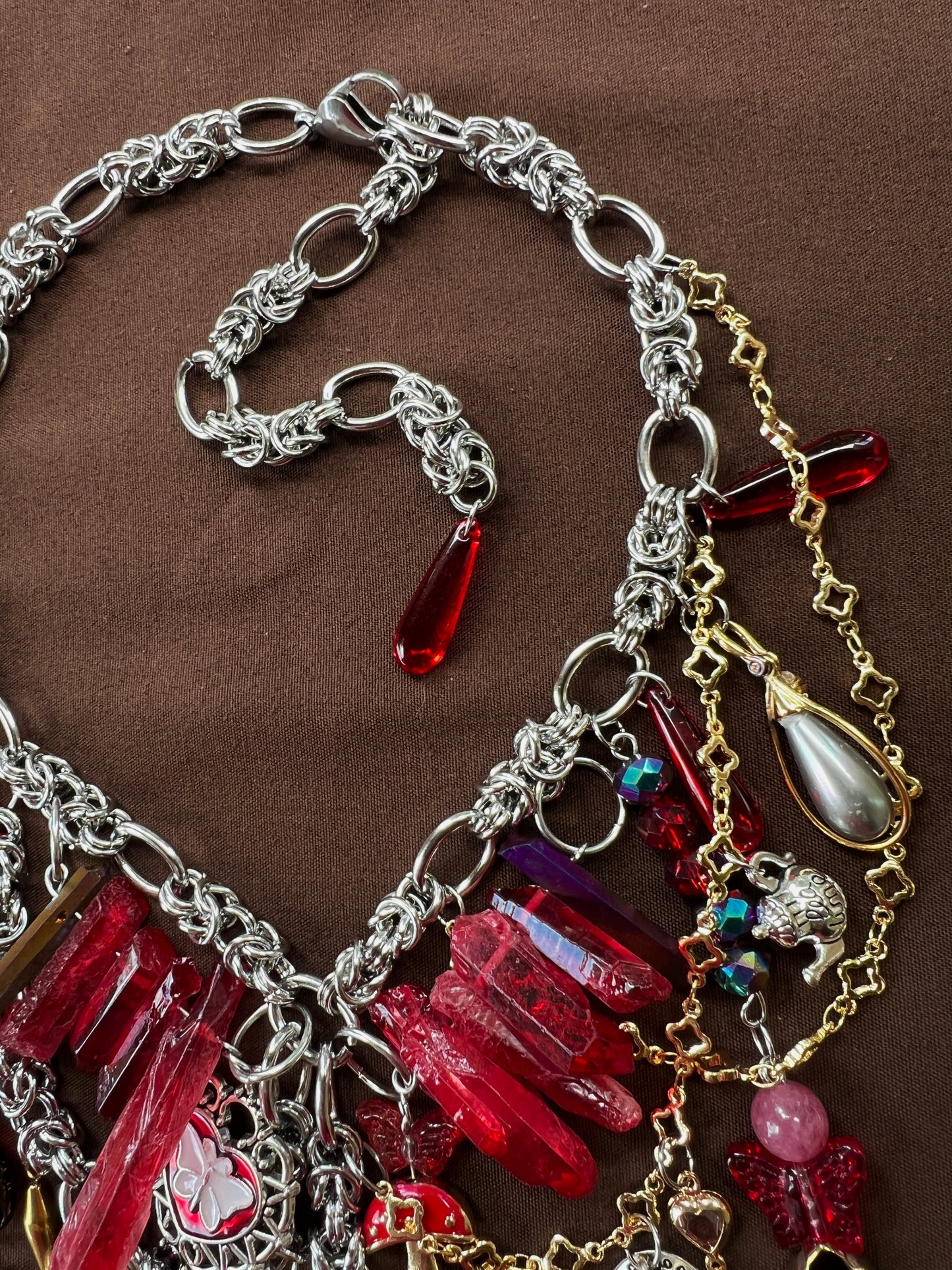 Anyone Can Betray Anyone 3 Piece Set - Fantasy Chain + Wristlet + Earrings