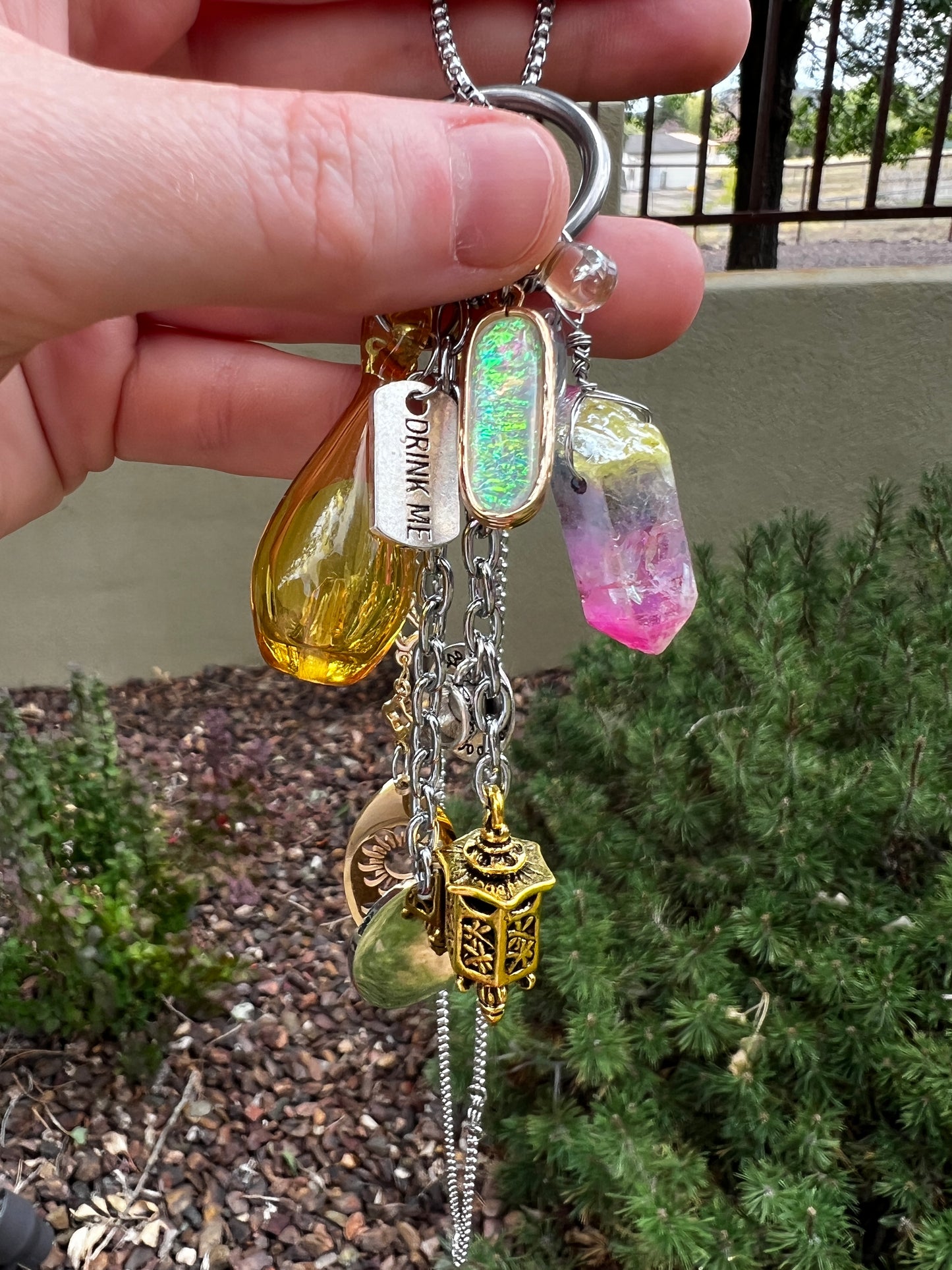 Drink Me Potion Bottle > three colors < - Trinket Chain