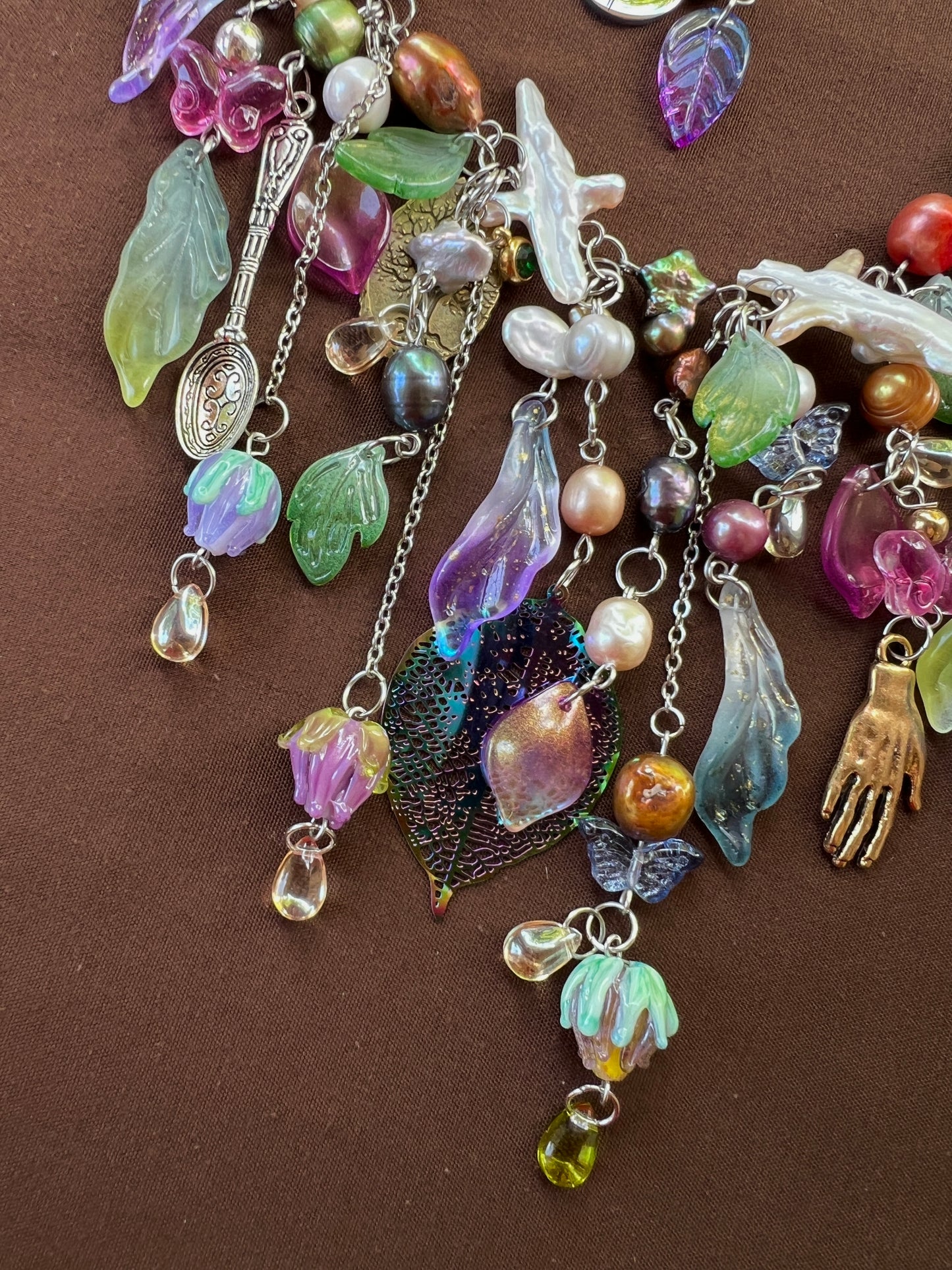Tulgey Wood - Fantasy Chain + Earrings