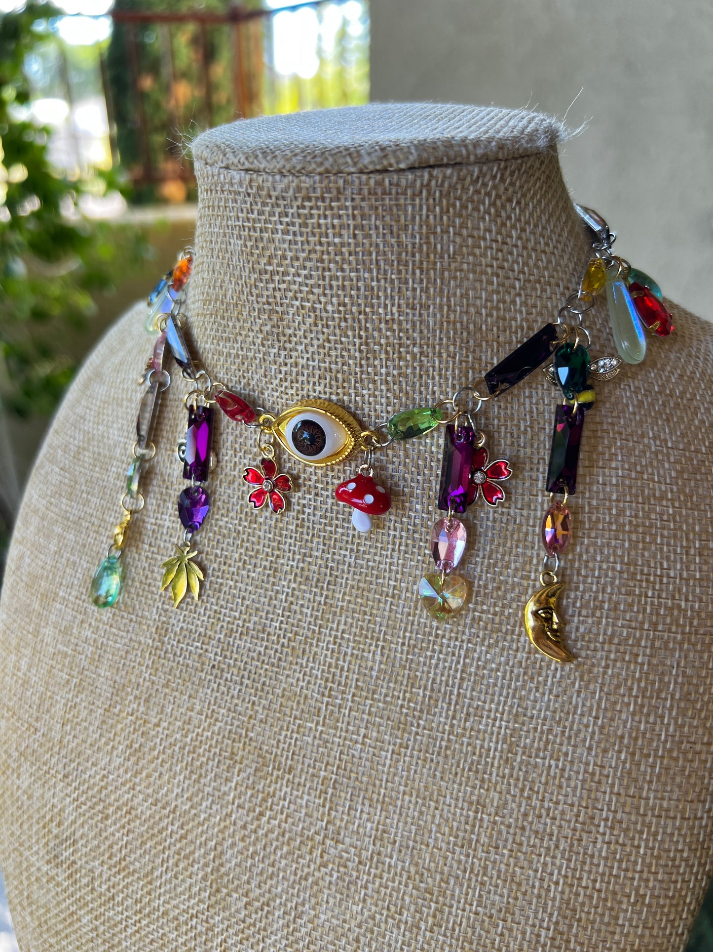 Under the Moon Beams - Glass Crystal Choker