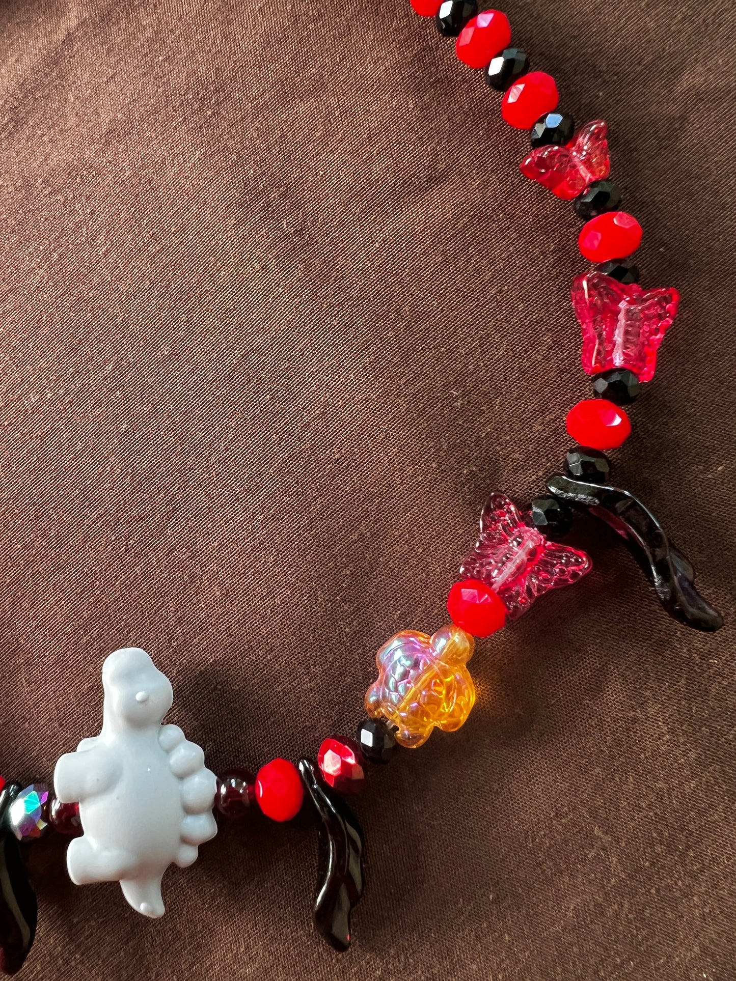 Cave Dweller - Stretch Necklace
