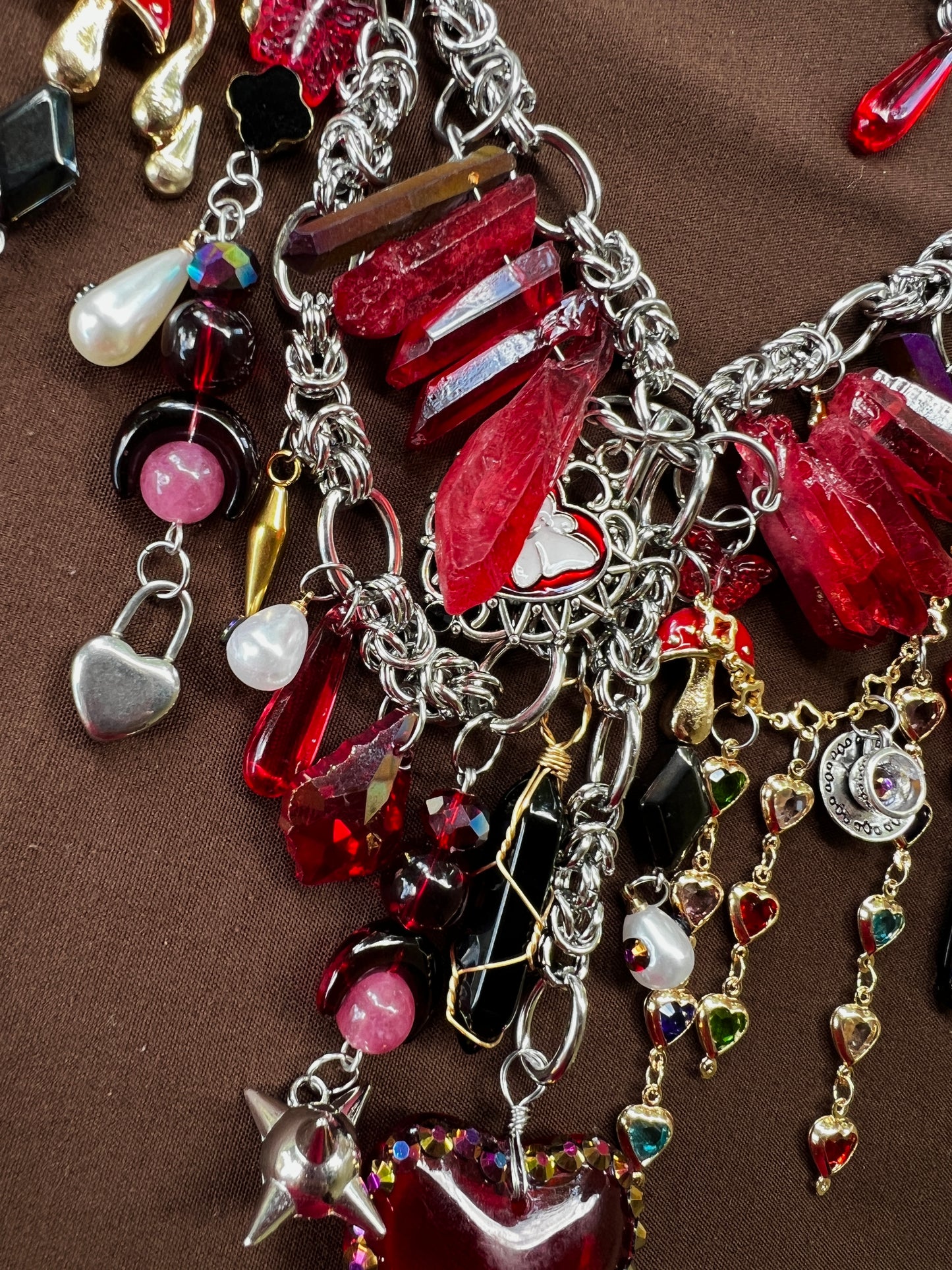 Anyone Can Betray Anyone 3 Piece Set - Fantasy Chain + Wristlet + Earrings