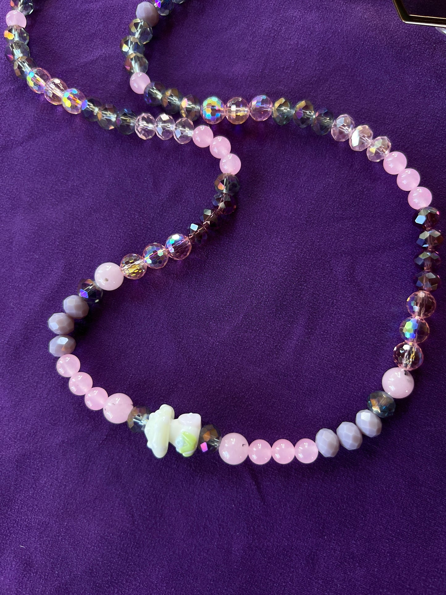Iridescent Soul - Sunglasses + Chain Set