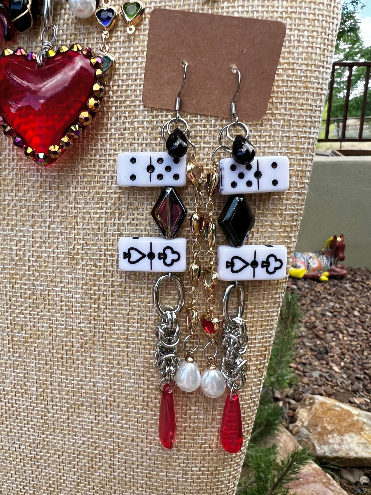Anyone Can Betray Anyone 3 Piece Set - Fantasy Chain + Wristlet + Earrings