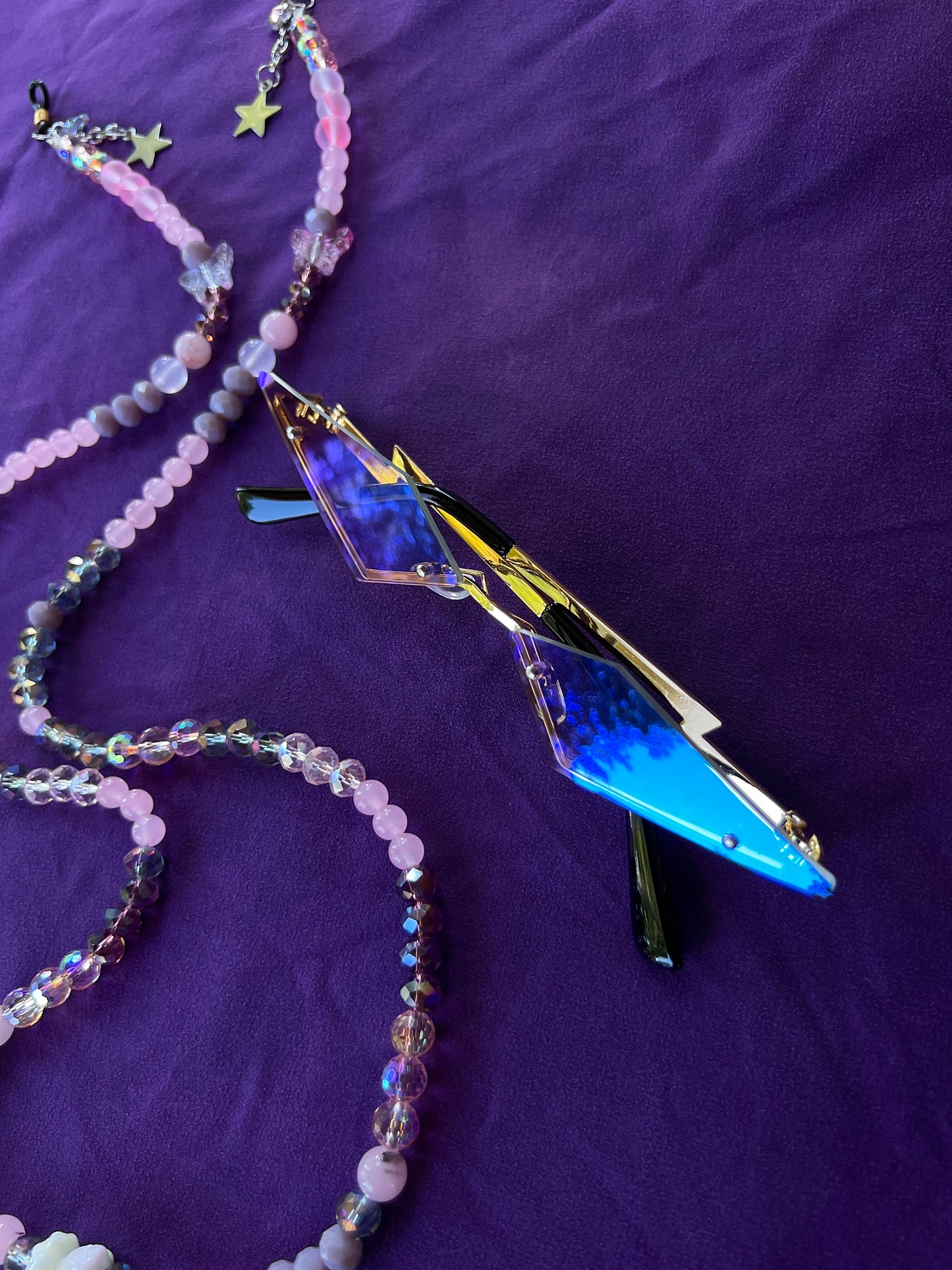 Iridescent Soul - Sunglasses + Chain Set