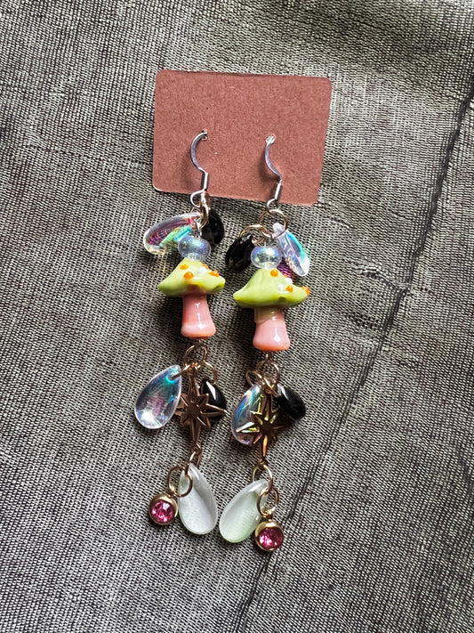 Bountiful Harvest - Medium North Star Dangles
