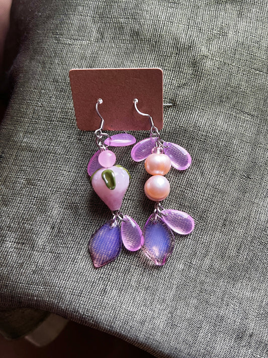 Gilly Weed - Small Freshwater Pearl Dangles